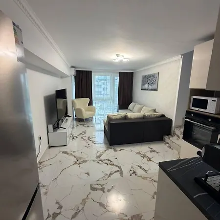 Sol E Mar New 1 Bedroom 300 M To * Солнечный берег